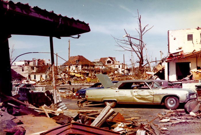 Above) Severe tornado damage in Xenia, OH during the 1974 outbreak ...